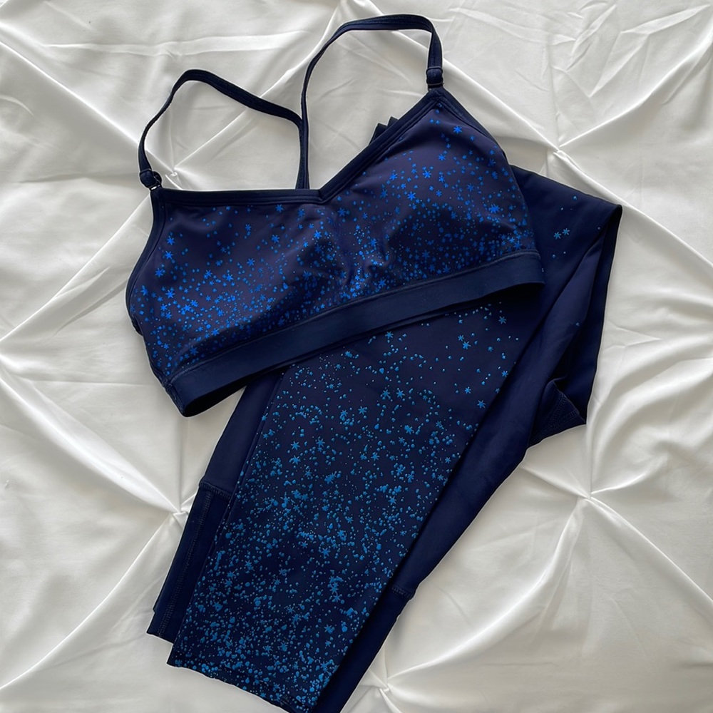 Aerie sports bra and leggings set. M top, L pants.